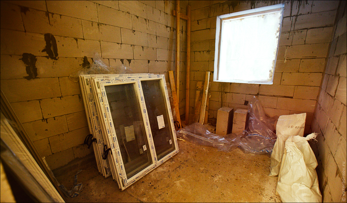 Дачное строительство: Окна и дверь