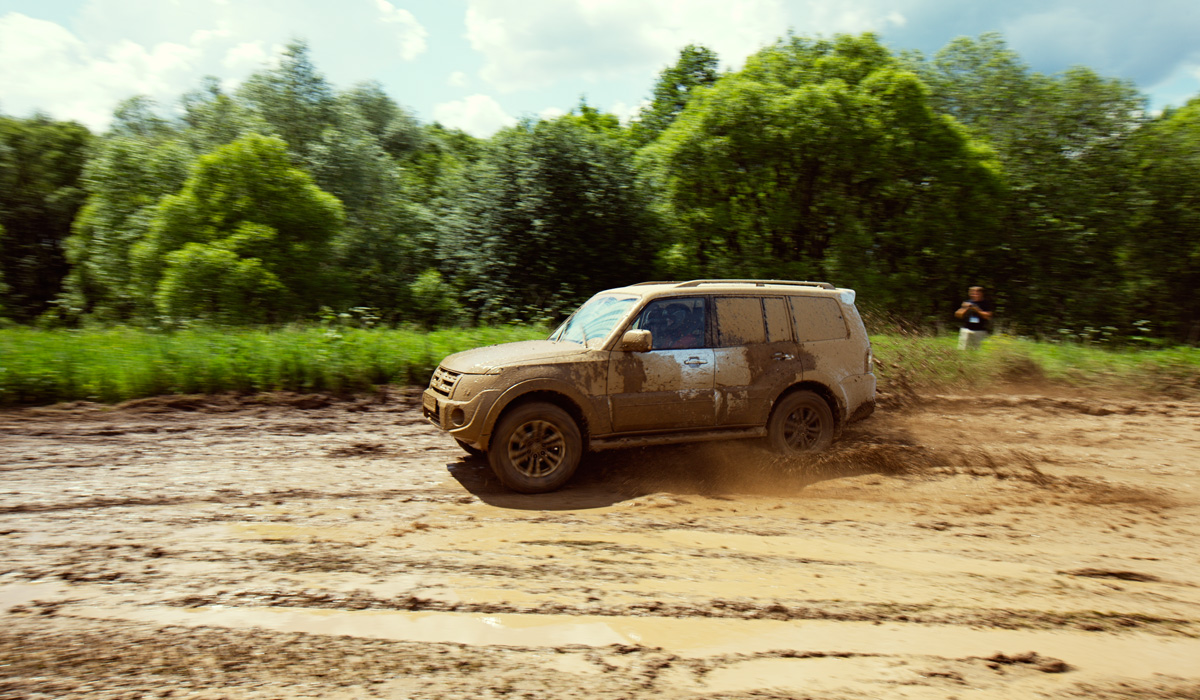Месим грязь на Mitsubishi Pajero 